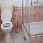 2 Bedroom Beautiful In Lägenhet *