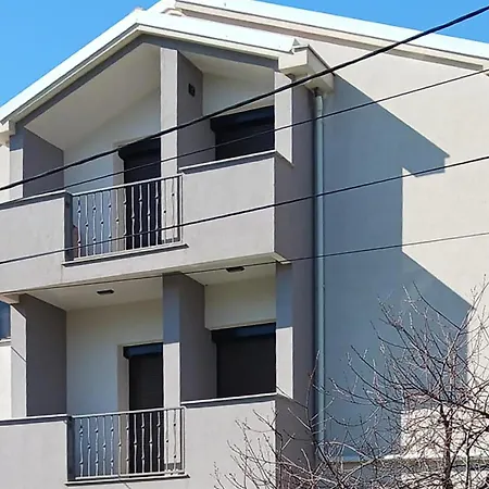 Daire 2 Bedroom Beautiful In Zadar