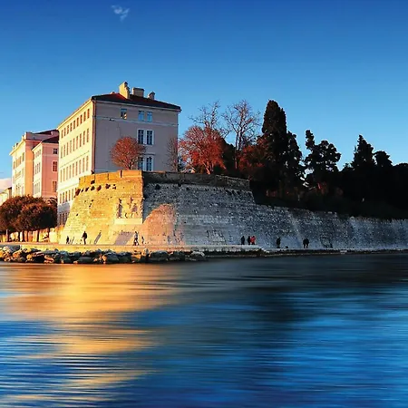 Appartamento 2 Bedroom Beautiful In *