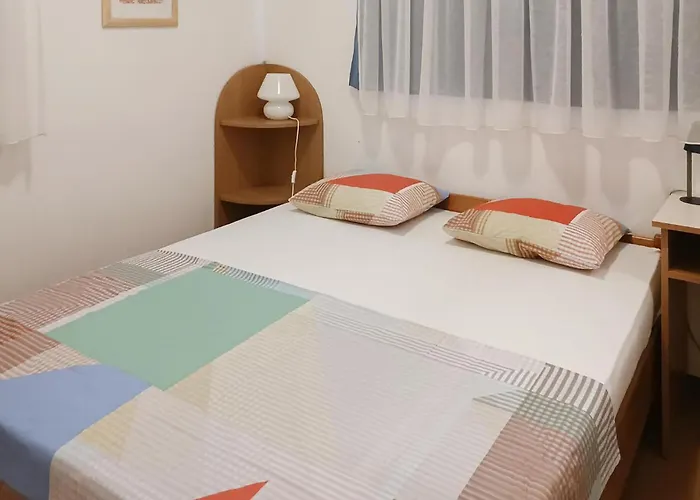 2 Bedroom Beautiful In Задар