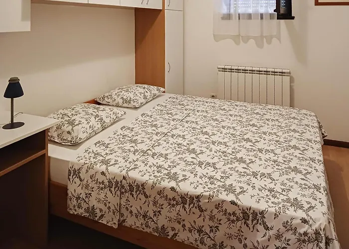 2 Bedroom Beautiful In * Задар